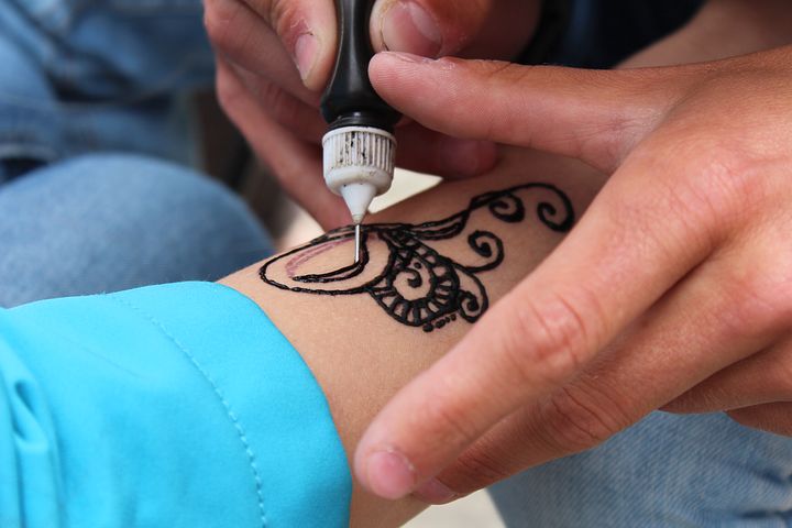 alergia contacto dermatitis tatuaje henna